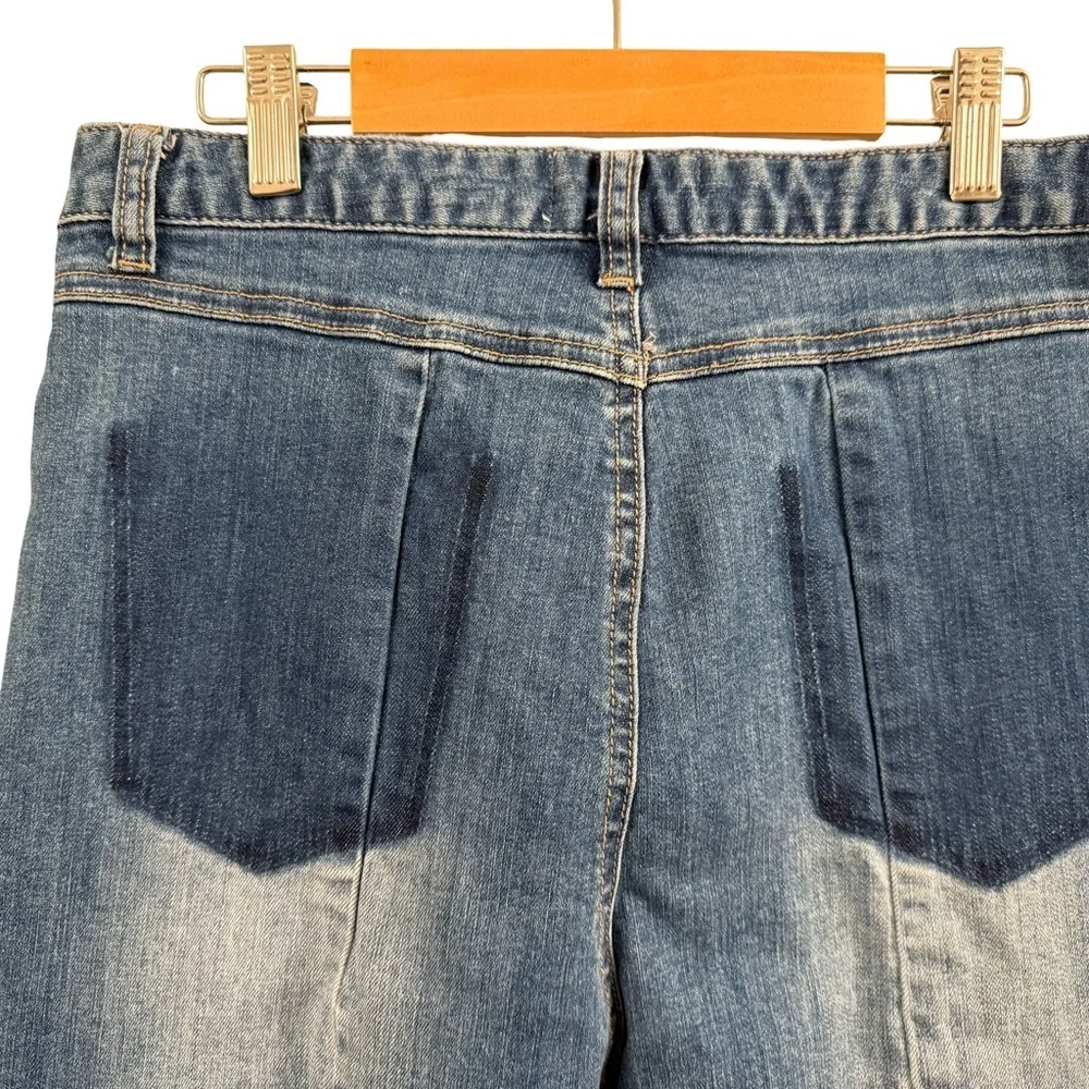 Women's Straight Leg Jeans - Blue - Picture 7 of 9